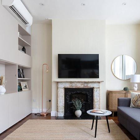 Superb One Bedroom Apartment In Soho لندن المظهر الخارجي الصورة